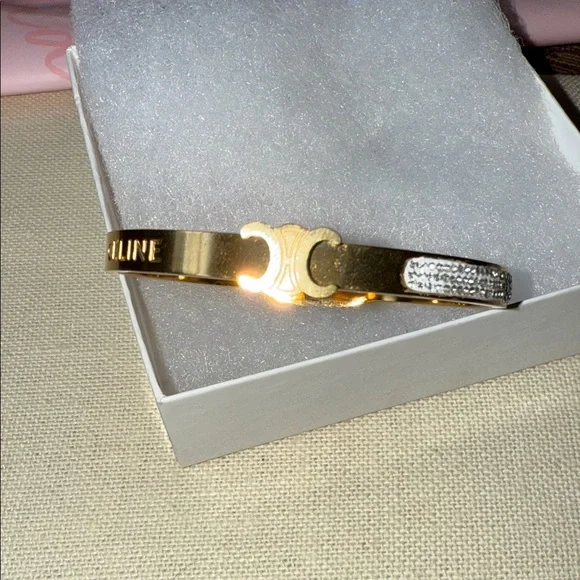 Fashion Bangle Bracelet Gold Bracelet with Silver Crystal Detail - Picture 10 of 10